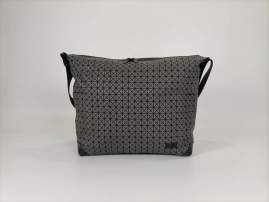 Picture of Issey Miyake Handbags _SKUfw125409567fw